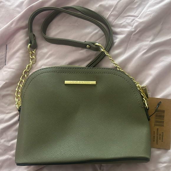 Steve Madden Handbags - NWT Green Steve Madden Crossbody